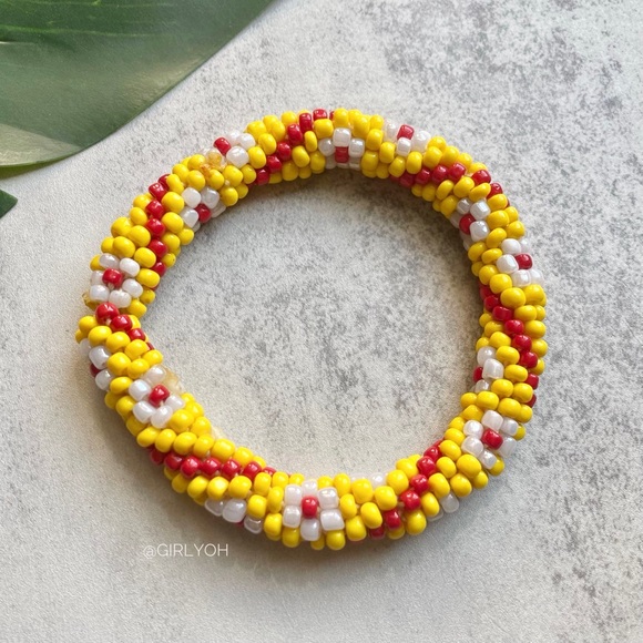 Artisan Yellow Red Crochet Seed Bead Bangle Bracelet - Picture 1 of 5